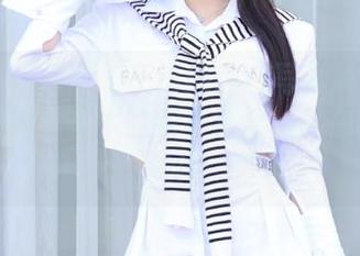 GIRLT果团网 – 王语纯纯白写真集：细腻情感与视觉艺术的完美结合，尽在精选之中