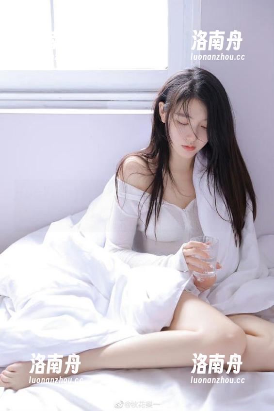 HuaYang花漾-赵惟依coco HuaYang花漾 - 赵惟依coco兔女郎,原图无圣光让你大开眼界的绝美写真!