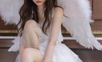 HuaYang花漾 – 短裤大放送！赵惟依coco带你走进免费写真世界！