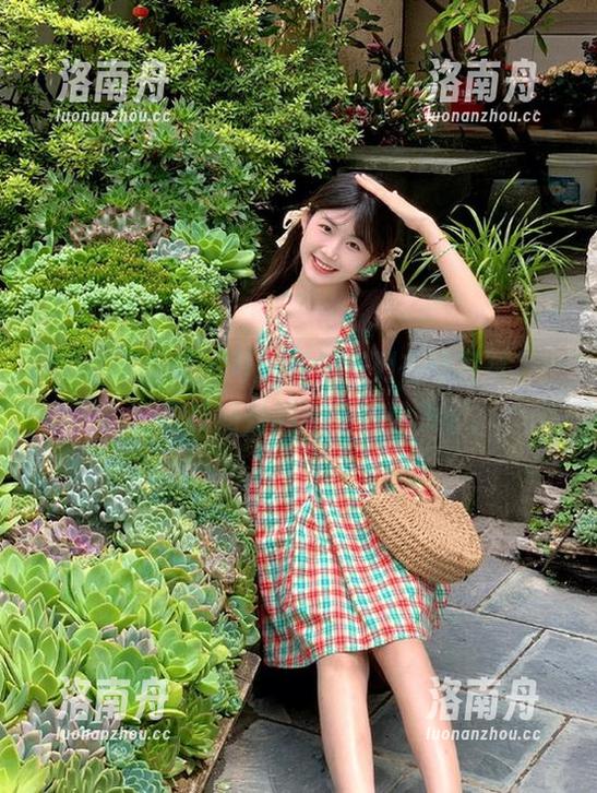ISHOW爱秀 - 可儿纯白系列在线写真，一同领略她的清新与优雅