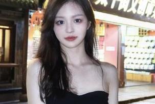 MFStar模范学院 – 探索唯美瞬间：李颖煊baby白色套图合集捕捉自然与优雅完美融合