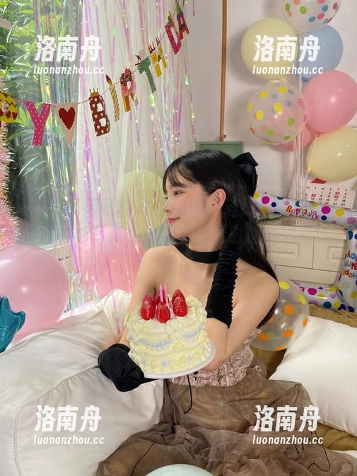 MICAT猫萌榜-雪瑞Lisa MICAT猫萌榜 - 最新图库连线:雪瑞Lisa白衬衫写真,沉浸在那份时尚的清新氛围中