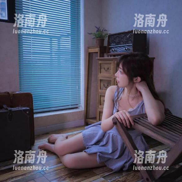 MIYA 微密圈 - MIYA制服写真魅力无限,网盘上的精选作品等待你的探索