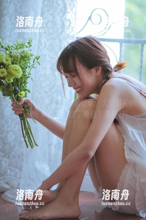 MiStar魅妍社-大奶昔Kyra MiStar魅妍社 - 资源分享:大奶昔Kyra长腿写真作品,尽享免费下载福利!