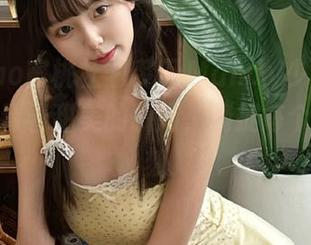 MiiTao蜜桃社 – 梦乃Mandy少女定制图集：青春甜美的瞬间，捕捉每个动人时刻