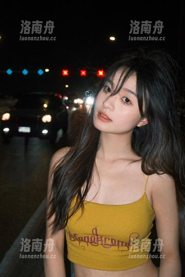 MyGirl美媛馆-糯美子Mini MyGirl美媛馆 - 糯美子Mini写真精选:穿越极致黑丝,感受女人的无限风情与力量