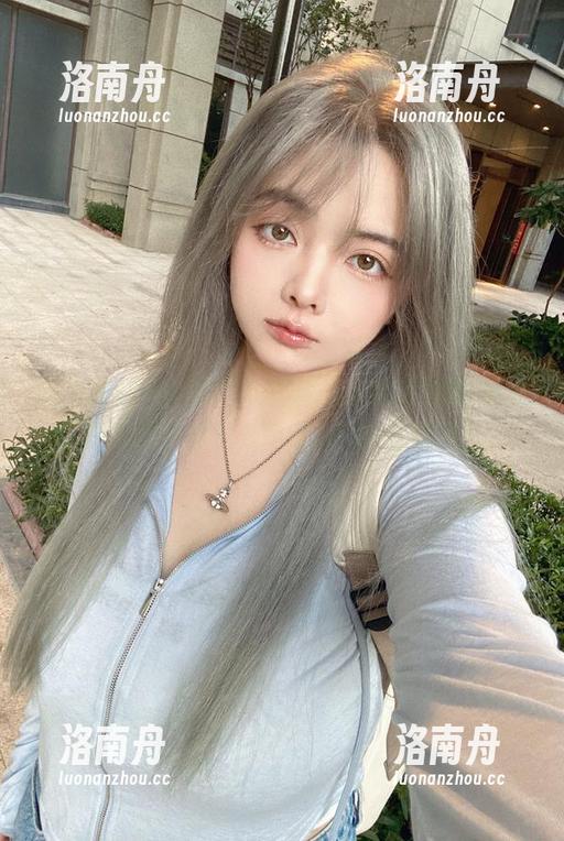 NinJa阿寨寨 毫不妥协的美学:NinJa阿寨寨神明巫女写真下载,感受前所未有的视觉冲击!