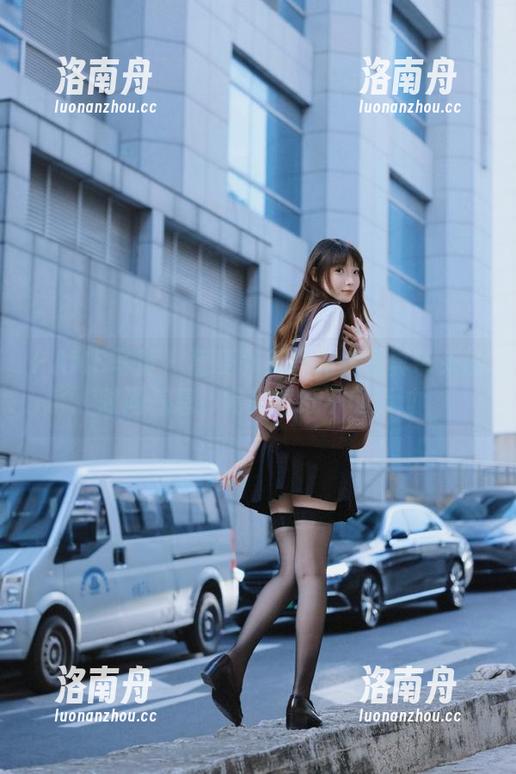 PANS写真-韩美轩 PANS写真 - 感受韩美轩豹纹写真带来的时尚气息,完美壁纸不可错过