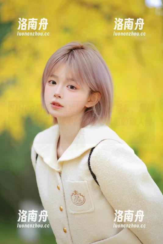 SiHua思话-维妮 SiHua思话 - 维妮职业装高清写真,展现现代女性在职场中的自信与风范的动人图片