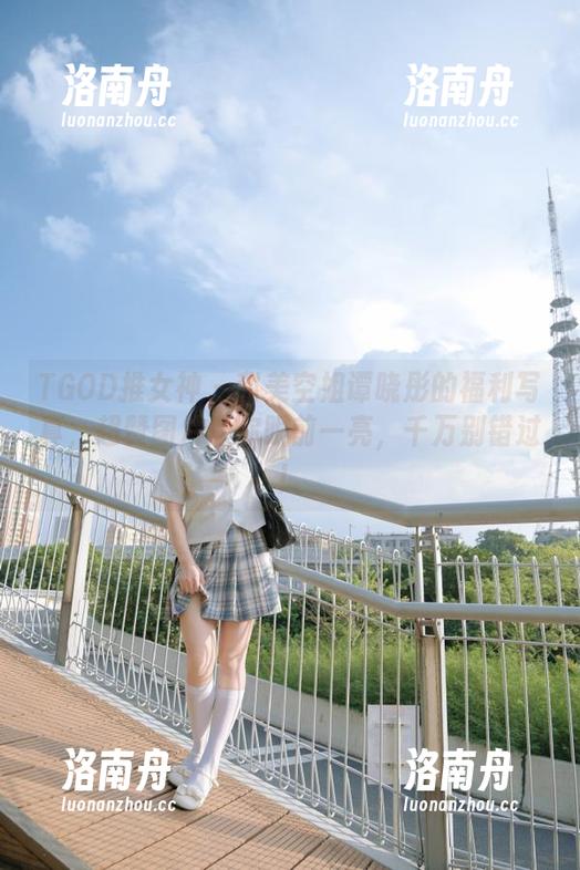 TGOD推女神-谭晓彤 TGOD推女神 - 甜美空姐谭晓彤的福利写真,超赞图片让你眼前一亮,千万别错过!