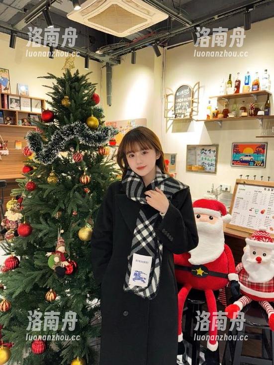 TouTiao头条女神-周思超 TouTiao头条女神 - 周思超棉袜写真,定制专属你的时尚风格,让你脱颖而出!