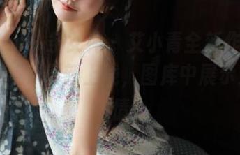 TouTiao头条女神 – 艾小青全新作品‘一百分女孩’最新上线，图库中展示无限风情