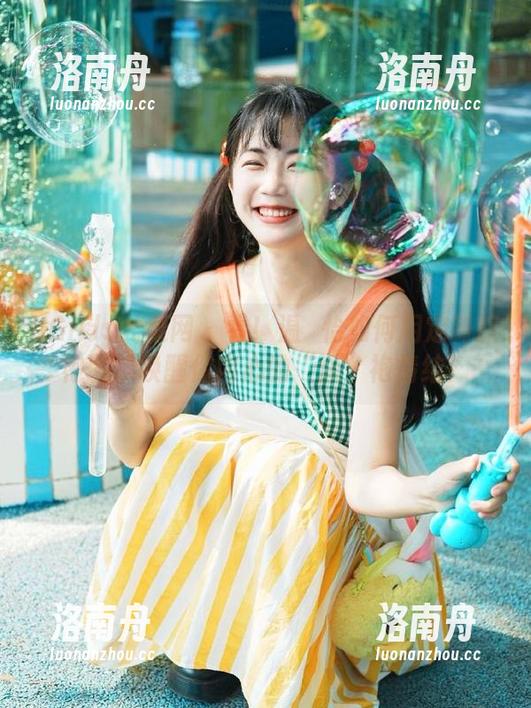 UGirls尤果网-温鈊怡 UGirls尤果网 - 看!温鈊怡如何用定制旗袍图集唤醒你内心的“旗”袍情结!