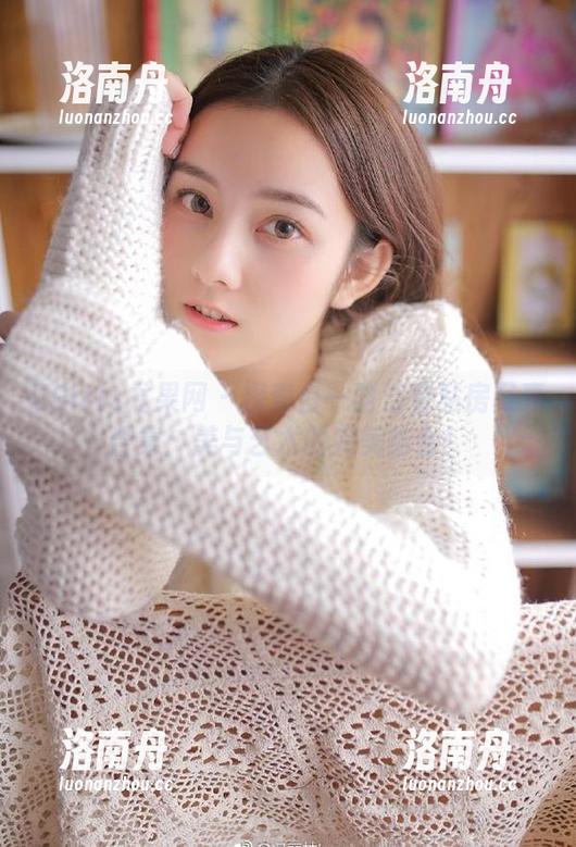 UGirls尤果网-白一晗 UGirls尤果网 - 探索白一晗浴室私房写真合集:美与艺术的完美结合!