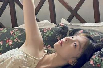 UGirls尤果网 – 在线浏览谭晓彤独特的制服写真，精美图片捕捉她的每一个动人瞬间！