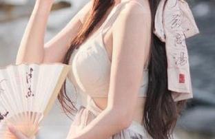 Xiuren秀人网 – 探索CherryBlessU学姐的个人写真原图，细腻照片勾勒出清新气息