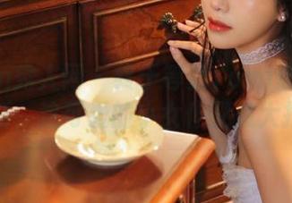 Xiuren秀人网 – 终于等到Yomi悠蜜的作品更新，这可爱的小女仆又放大招了！