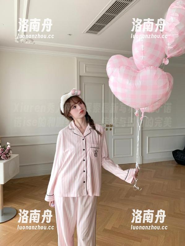 Xiuren秀人网-于诺诺ise Xiuren秀人网 - 探索最新写真集《于诺诺ise的和服梦境》:传统与时尚的完美交融