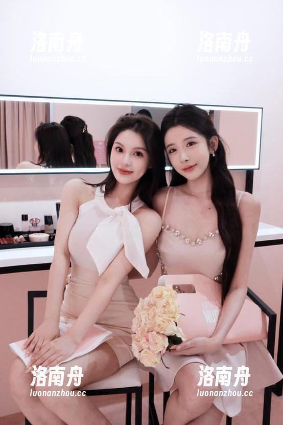 Xiuren秀人网 - 发现奈奈子女王的精彩新作，作品集更新带来全新视觉享受！