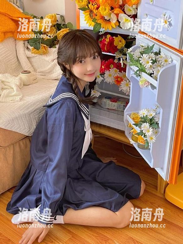 Xiuren秀人网-奶油妹妹 Xiuren秀人网 - 最新奶油妹妹体操服套图曝光,运动风格也可以如此娇羞可爱!