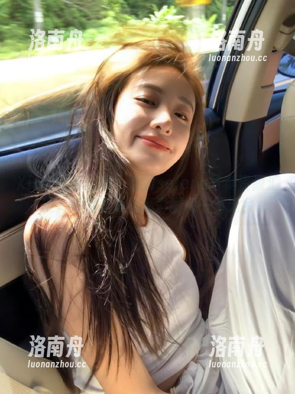 Xiuren秀人网 - 娜露selena写真资源汇聚，高清画质与精彩剧情一览无余