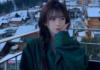 Xiuren秀人网 – 震撼你的视觉：免费获取小泡芙winna透明写真原图