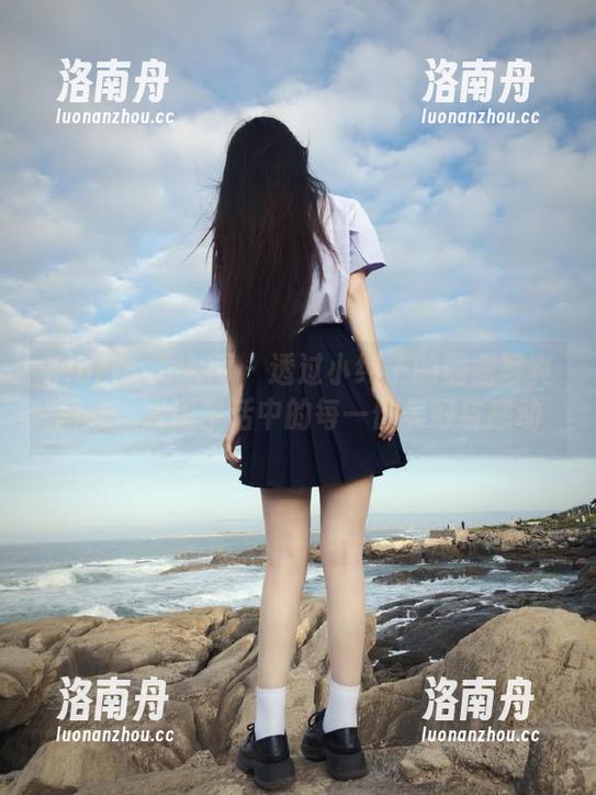 Xiuren秀人网-小纯子 Xiuren秀人网 - 透过小纯子的居家写真图册,发现生活中的每一份美好与感动