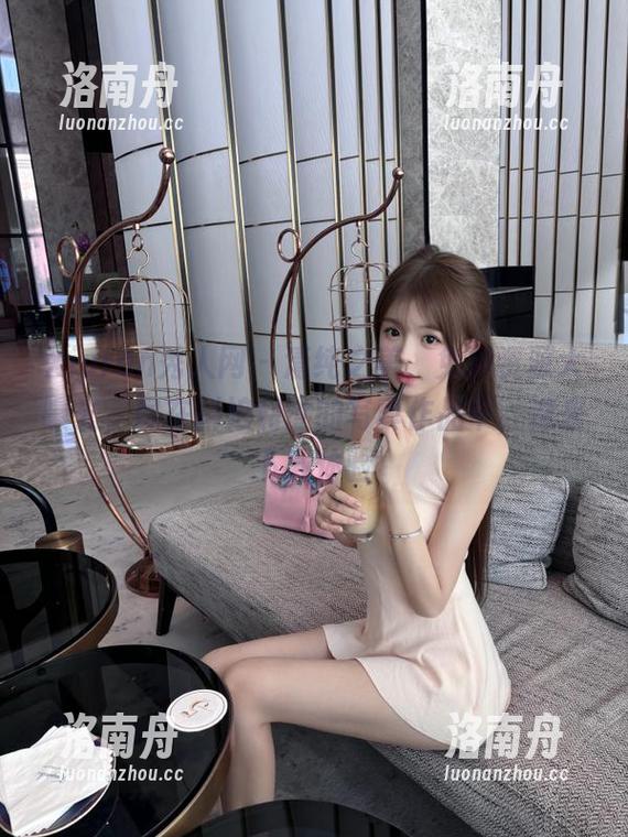 Xiuren秀人网-抖娘利世 Xiuren秀人网 - 清纯之美,免费资源大曝光,尽在抖娘利世的写真作品中,速来下载体验