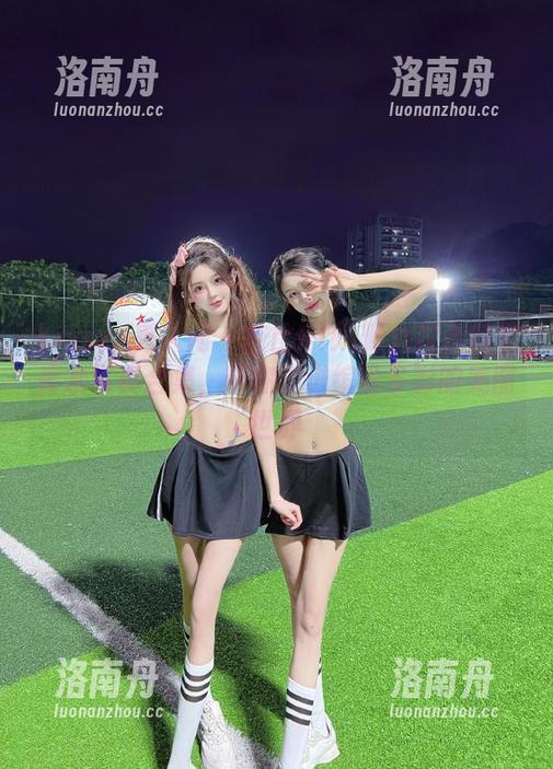 Xiuren秀人网-芭比KIKI Xiuren秀人网 - 芭比KIKI倾心打造的死库水写真合集,带你走进缤纷多彩的美图世界