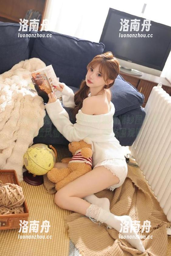 Xiuren秀人网-苏曼兮 Xiuren秀人网 - 苏曼兮最新婚纱图片集:浪漫风情在此绽放,快来围观吧!