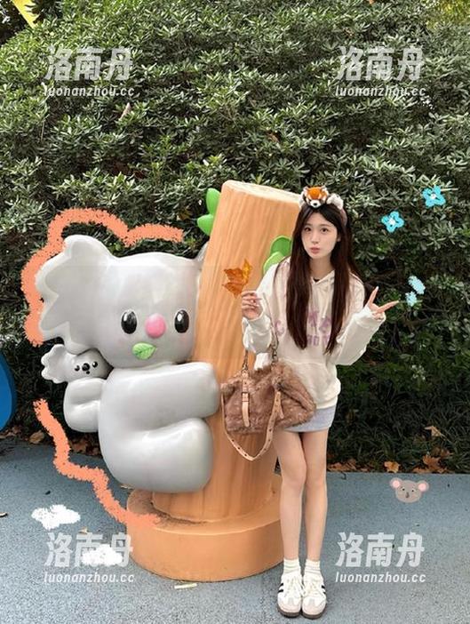 Xiuren秀人网-软软酱 Xiuren秀人网 - 懒人必看!软软酱白裙写真合集全新更新,甜美风格不容错过!