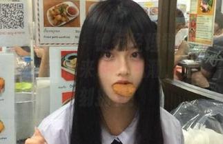Xiuren秀人网 – 银行经理制服主题写真美图：陆萱萱带来职场风潮，免费下载即刻拥有！