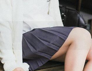 Xiuren秀人网 – 无畏自信：陈思琪Art高跟鞋写真图包传递的女性力量