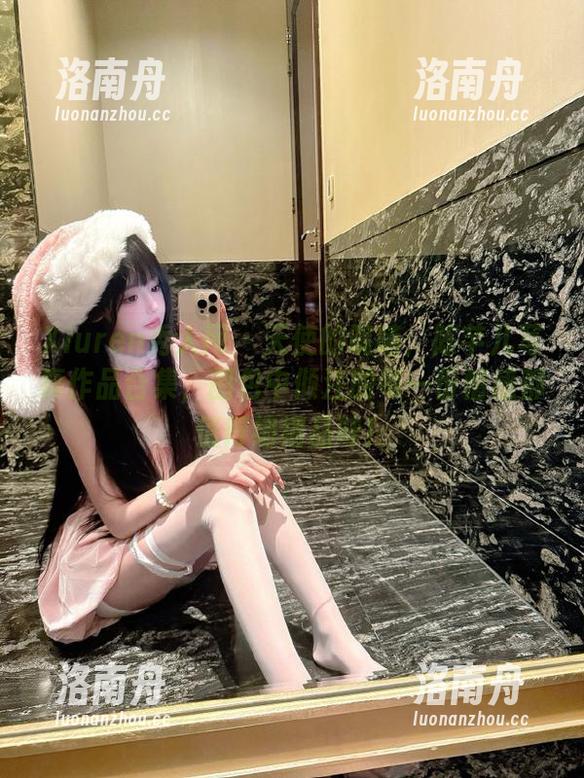 Xiuren秀人网-陈芊儿 Xiuren秀人网 - 天使的呢喃:陈芊儿写真作品合集,图包中倾注的每一份情感都值得细细品味!