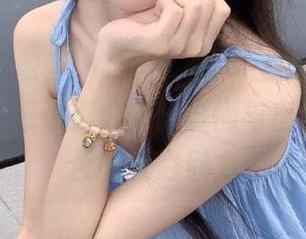 YouMi尤蜜荟 – Egg_尤妮丝的新豹纹写真更新，感受那份来自时尚与自然完美结合的无穷魅力
