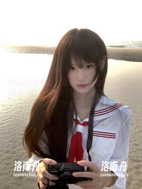 YouWu尤物馆-FoxYini孟狐狸 YouWu尤物馆 - 高清分享:体验FoxYini孟狐狸的户外写真,感受她与大自然的心灵碰撞