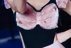 YouWu尤物馆 – 陆萱萱Cecilia白丝写真集：精选经典瞬间，见证女性之美