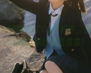 在ZinieQ学姐的COS世界中，感受唯美与创意交织的美图盛宴！