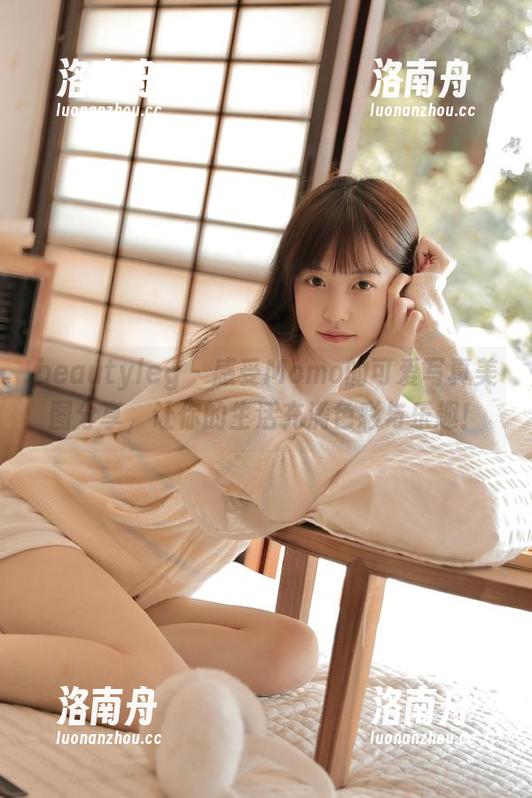 beautyleg-Momo beautyleg - 感受Momo的可爱写真美图分享,让你的生活充满色彩与乐趣!