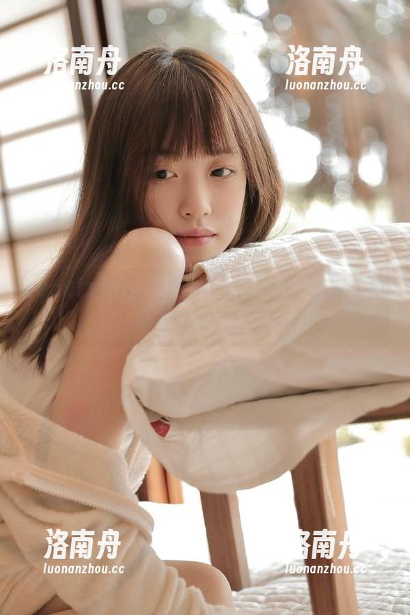 beautyleg-Sandy beautyleg - Sandy校园写真合集:每一幅都是青春的诗篇