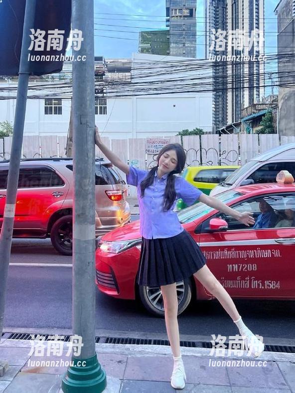 beautyleg-Una beautyleg - Una私拍水手服图包:为你呈现独特风格与无限创意的视觉盛宴