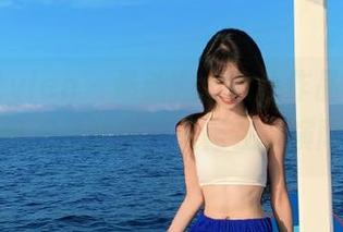 beautyleg – 最新Yen女仆作品：对不起，我不是女仆，只是在扮演而已！