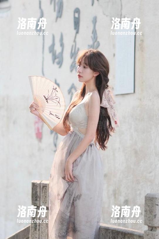 beautyleg-黄苇萱 beautyleg - 黄苇萱妹妹的美图作品,揭示甜美与活力的完美结合