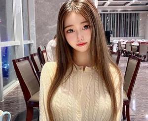 eloise软软私拍女仆兔尾巴图集，绽放独特的时尚魅力