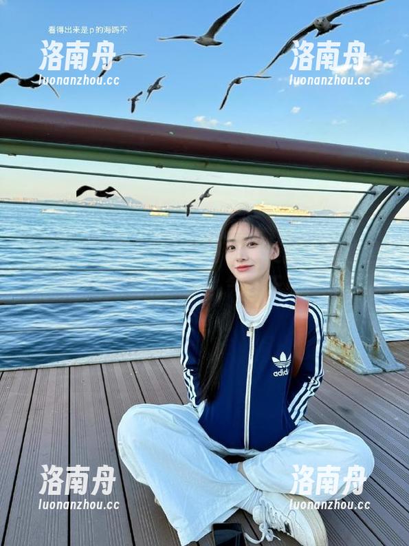 pans-思妍 pans - 思妍奶牛系列最新美图:这才是真正的‘牛’气冲天!