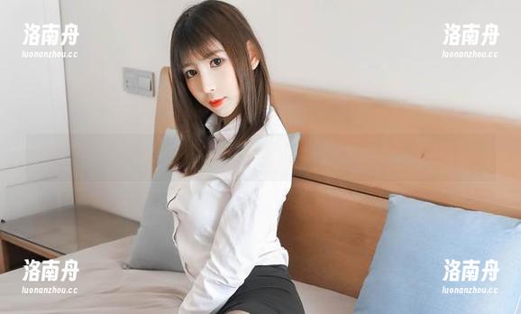 w黑米粥w w黑米粥w天台高清写真图集,感受不一样的生活态度与艺术气息!