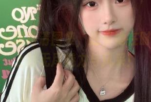 けん研礼服高清图集，感受她在时尚舞台上的无尽魅力与风采！