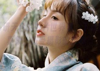 在けん研天台的照片世界里，下载她的写真集，感受摄影的灵魂！
