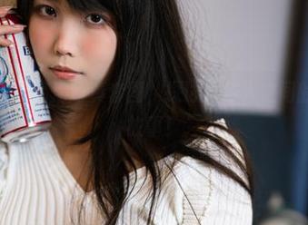 一智智双人高清写真套图，探讨人与人之间的互动与故事！
