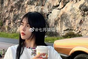 发现七月喵子的夏天作品，让你的图库充满热情与生机